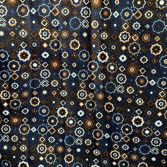 Casual button down shirt - Picture 2 of 4